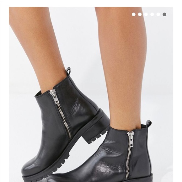 maci zippered ankle boot